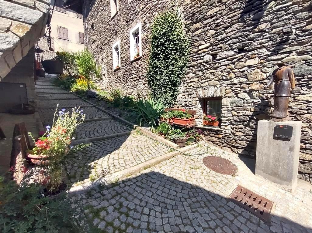 Bilocale Place Des Cries, 1, Etroubles - foto 2