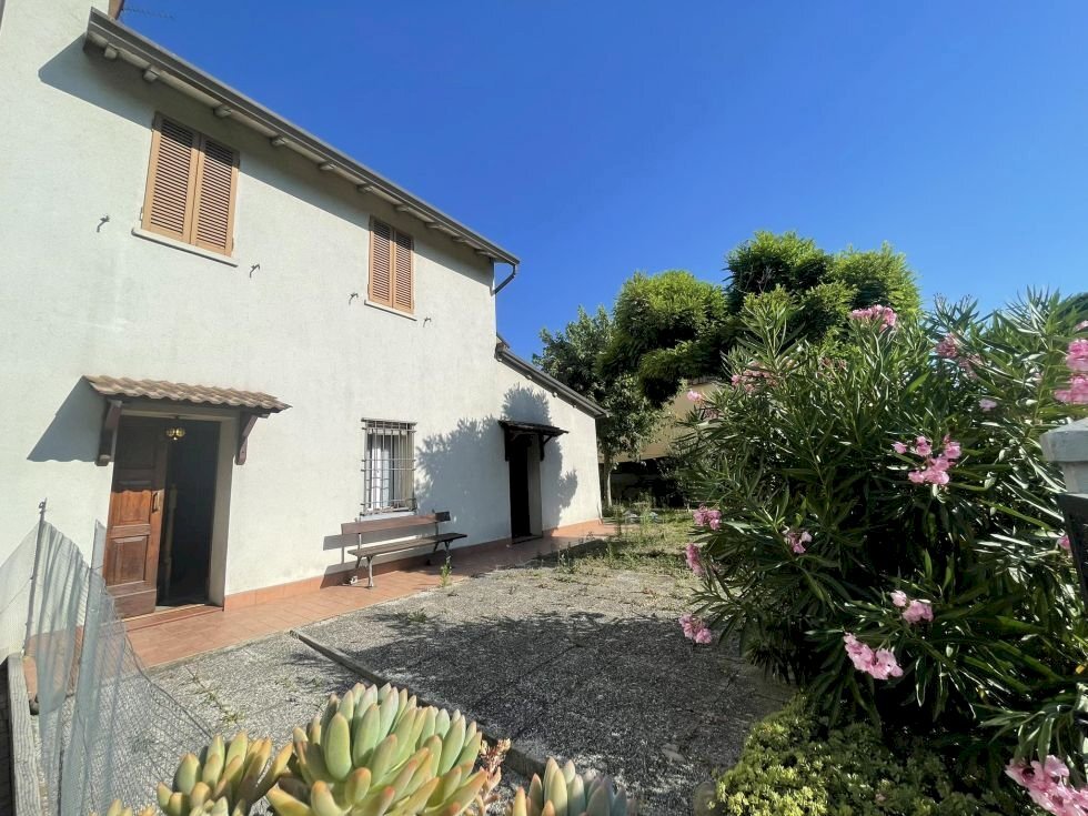 Portion of a house Borgo Tossignano - photo 2