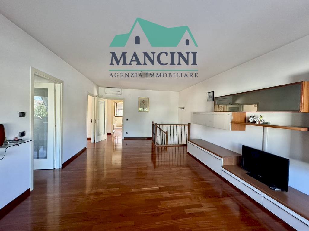 Casa indipendente PEPPINO IMPASTATO, Jesi - foto 1