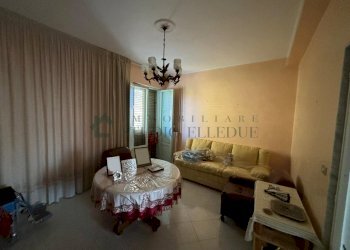 soggiorno - Appartamento Via Alcide De Gasperi 4, Sannicandro di Bari - foto 10