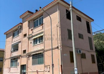 facciata - Appartamento Via Alcide De Gasperi 4, Sannicandro di Bari - foto 25