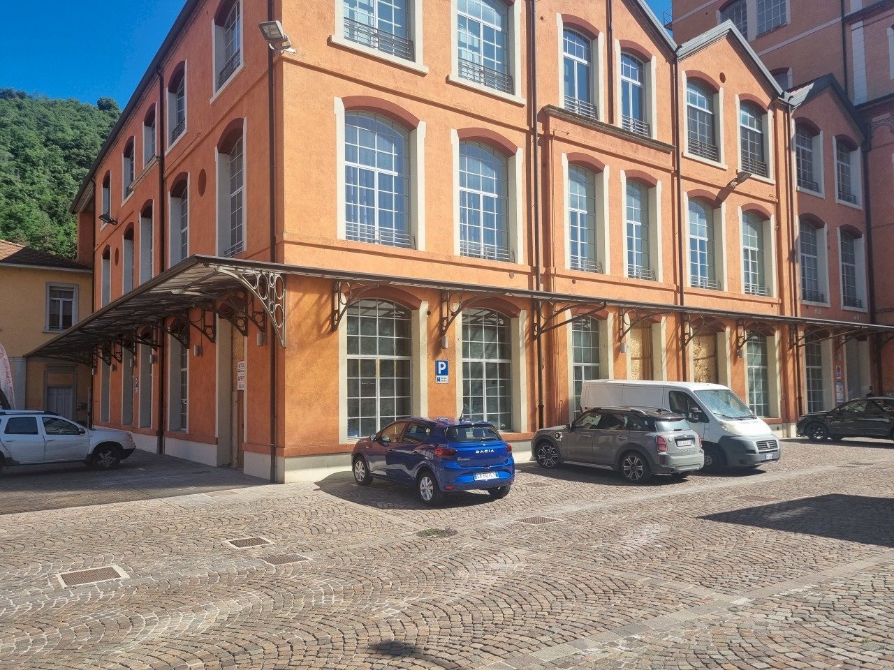 20240702_095557.jpg - Locale Commerciale PIAZZA PRIMO VEZZULLI 5, Roè Volciano - foto 3