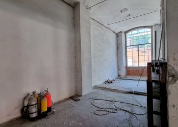 20240702_092851.jpg - Locale Commerciale PIAZZA PRIMO VEZZULLI 5, Roè Volciano - foto 11