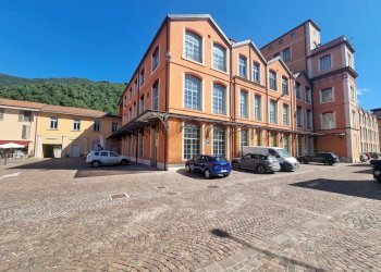 20240702_095605.jpg - Locale Commerciale PIAZZA PRIMO VEZZULLI 5, Roè Volciano - foto 13