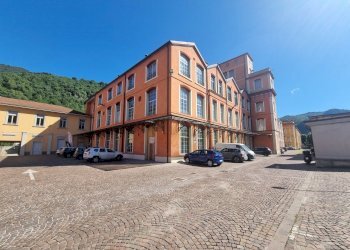 20240702_095524.jpg - Locale Commerciale PIAZZA PRIMO VEZZULLI 5, Roè Volciano - foto 21