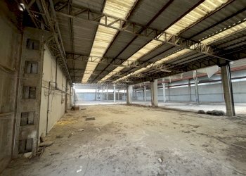 IMG_3314.jpeg - Capannone Via delle Barazzine 4, Pieve Porto Morone - foto 4