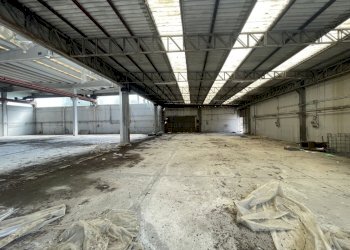 IMG_3328.jpeg - Capannone Via delle Barazzine 4, Pieve Porto Morone - foto 14