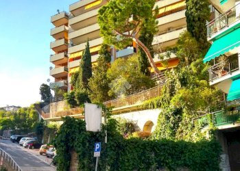 One-room apartment Via Galileo Galilei, Sanremo - photo 5