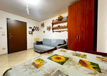 One-room apartment Via Galileo Galilei, Sanremo - photo 12