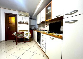 One-room apartment Via Galileo Galilei, Sanremo - photo 14