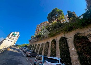 One-room apartment Via Galileo Galilei, Sanremo - photo 1