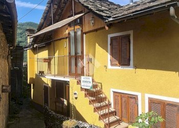 Semi-detached house Via cernesio, Ceres - photo 1