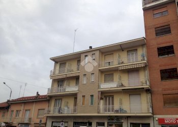 Three-room apartment Corso nazioni unite, Ciriè - photo 1