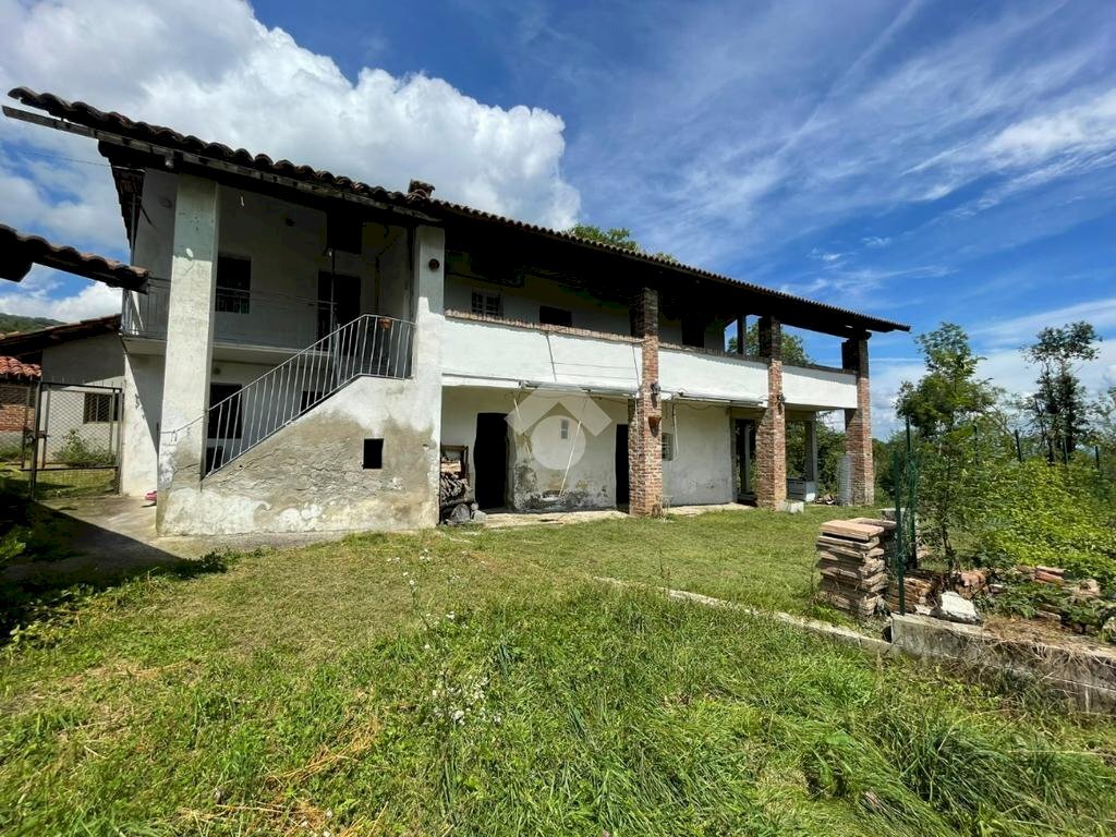 Casa indipendente Via Campo, Castelnuovo Nigra - foto 1