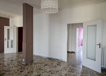 Four-room apartment Torino - photo 26