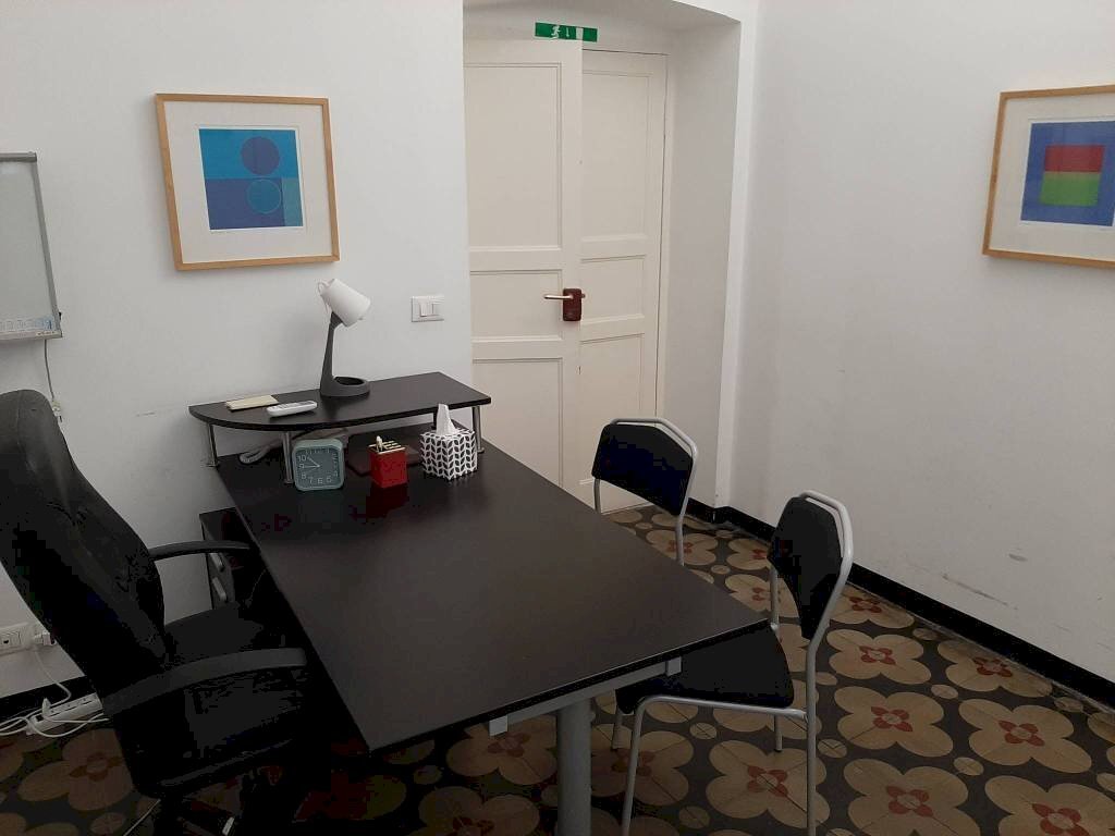 Stanza arredata - Ufficio via Sapello, 12r, Genova - foto 3