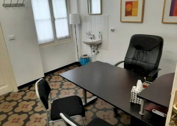 Stanza arredata - Ufficio via Sapello, 12r, Genova - foto 1