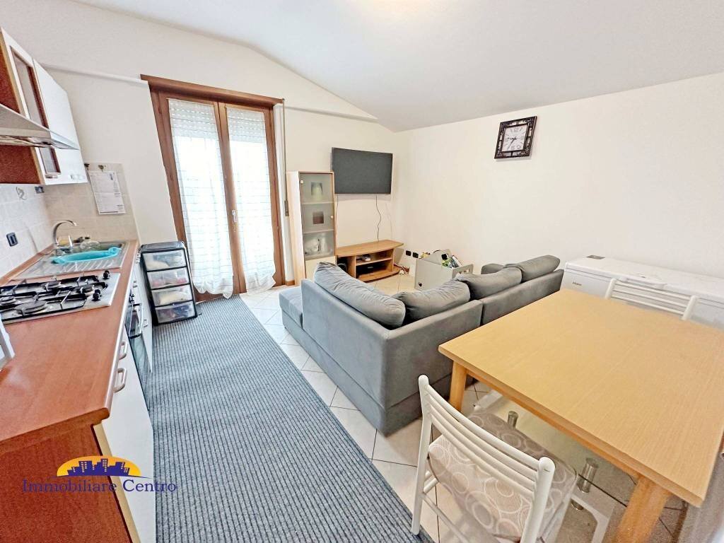 immobiliarecentro - Trilocale piazza 4 Novembre, 10, Povegliano Veronese - foto 2