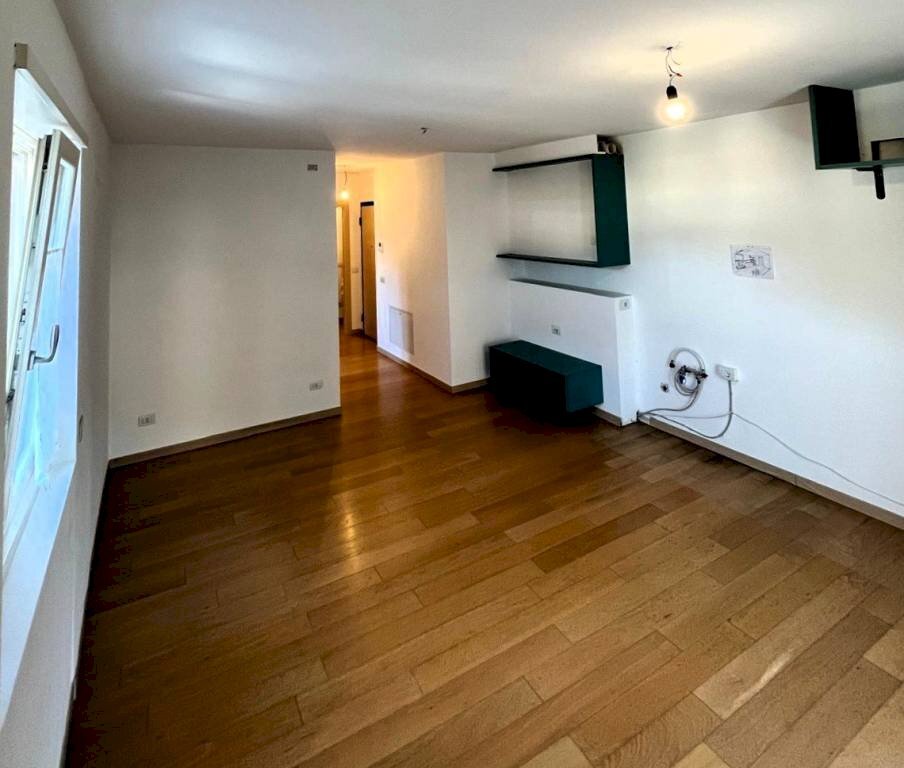 Salone - Trilocale via Antonio Caimi, Sondrio - foto 2