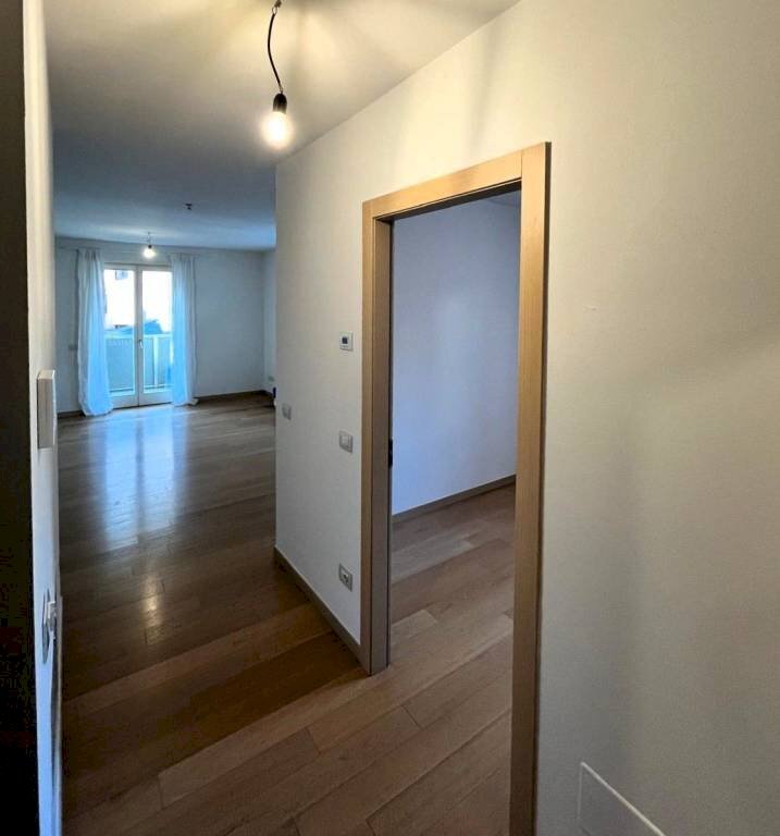 Corridoio - Trilocale via Antonio Caimi, Sondrio - foto 3