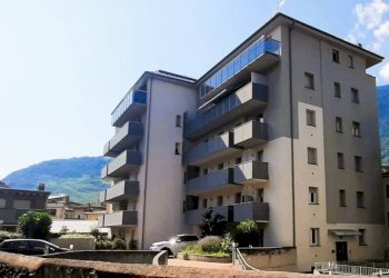 Facciata - Trilocale via Antonio Caimi, Sondrio - foto 1