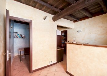 33843.jpg - Locale Commerciale Via del Boschetto, Grottaferrata - foto 5