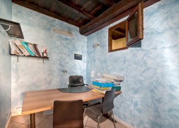 33844.jpg - Locale Commerciale Via del Boschetto, Grottaferrata - foto 7