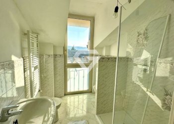 14aaf2d5-b3ed-41ad-9db4-395ea196cd57-800x600.jpg - Appartamento Via Grazia Deledda, Loano - foto 12