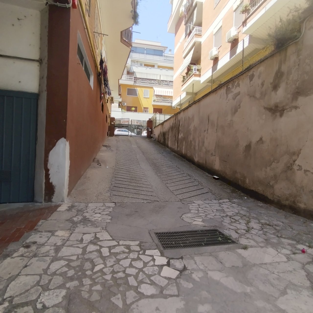 1721373405438.jpg - Box via jaopo da lentini, Pomezia - photo 2