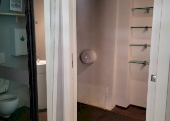 Locale Commerciale Salita Pallavicini, Genova - foto 14