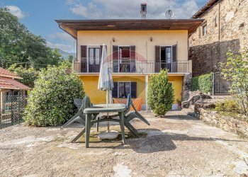 Casa indipendente Frazione Piolio, 9
Caprile, Caprile - foto 5