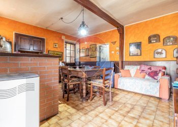 Casa indipendente Frazione Piolio, 9
Caprile, Caprile - foto 7