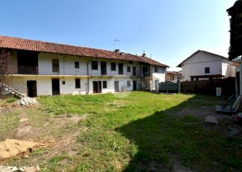 Semi-detached house Borgata Pianca, Trana - photo 15