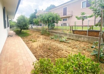 Villa via Filippo da Pietracuta, 13, San Leo - foto 12