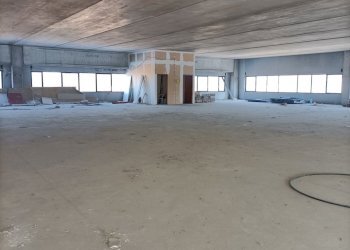 09 MARTINSICURO - LOCALE COMMERCIALE AFFITASI-.jpg - Locale Commerciale Martinsicuro - foto 2