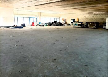 05 MARTINSICURO - LOCALE COMMERCIALE AFFITASI-.jpg - Locale Commerciale Martinsicuro - foto 3