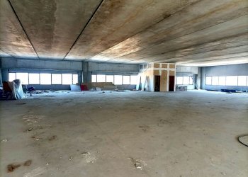 10 MARTINSICURO - LOCALE COMMERCIALE AFFITASI-.jpg - Locale Commerciale Martinsicuro - foto 6