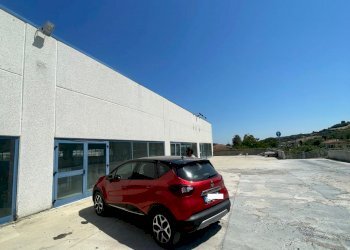 18 MARTINSICURO - LOCALE COMMERCIALE AFFITASI-.png - Locale Commerciale Martinsicuro - foto 17