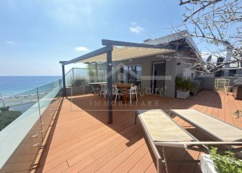 IMG_5557 - Attic Corso vittorio Veneto 1, Savona - photo 4