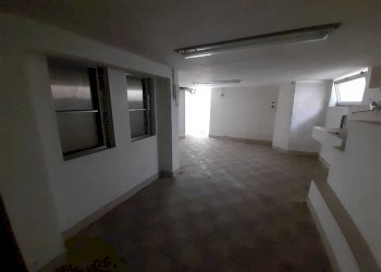 Negozio Caselle Torinese - foto 17