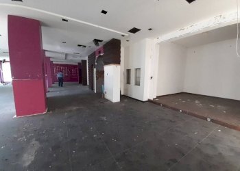 Negozio Caselle Torinese - foto 18