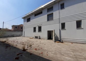 Negozio Caselle Torinese - foto 36