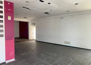 Negozio Caselle Torinese - foto 41