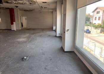 Negozio Caselle Torinese - foto 45