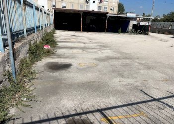 1 - Negozio via Commissario Ammaturo, Napoli - foto 3