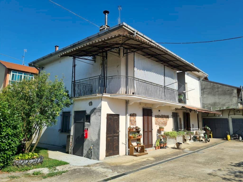 Facciata - Casa indipendente Moncalvo - foto 2