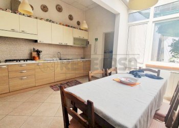 cucina tinello - Porzione di casa Via Trento 1, Viareggio - foto 1