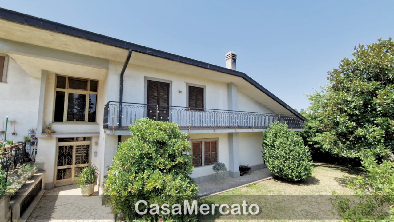 1-1.jpg.jpg - Trilocale Via Rocca Priora, Rocca di Papa - foto 1