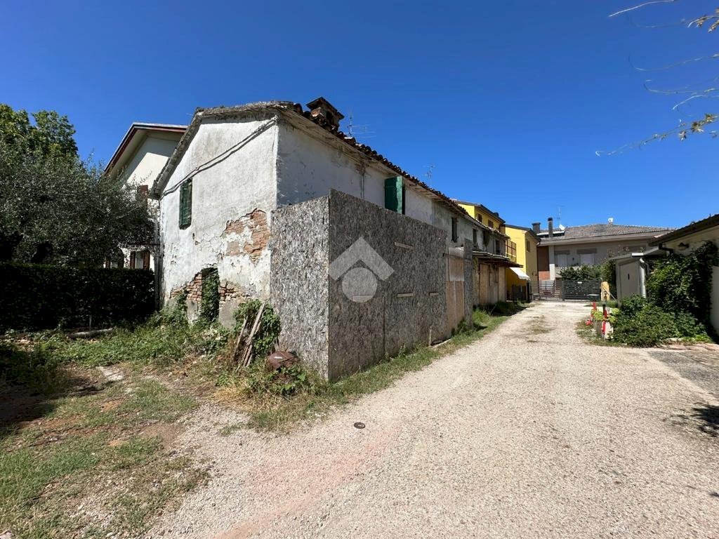 Semi-detached house Via roma, San Giovanni in Marignano - photo 2