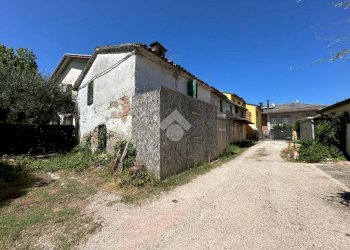 Semi-detached house Via roma, San Giovanni in Marignano - photo 2